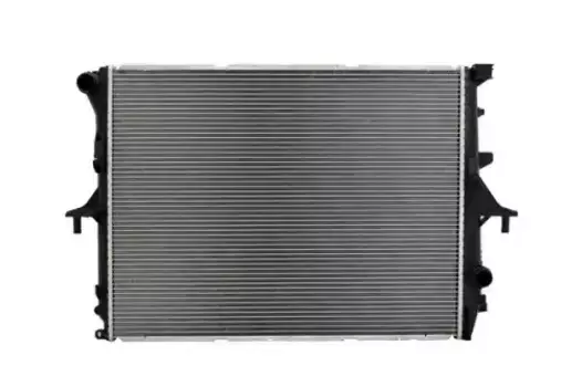 Радиатор системы охлаждения двигателя SAKURA 34721001