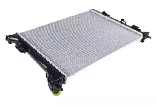 Радиатор системы охлаждения двигателя STELLOX 10-26624-SX