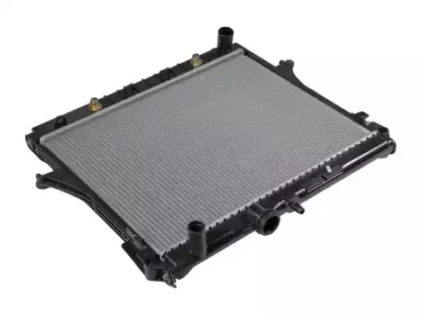 Радиатор системы охлаждения двигателя STELLOX 10-26886-SX