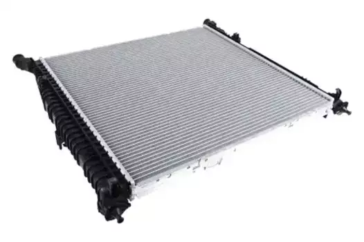 Радиатор системы охлаждения двигателя STELLOX 10-27073-SX