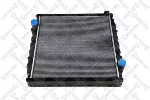 Радиатор системы охлаждения двигателя STELLOX 81-03403-SX