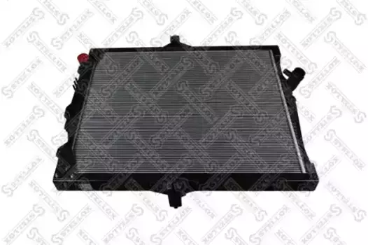 Радиатор системы охлаждения двигателя STELLOX 81-03437-SX