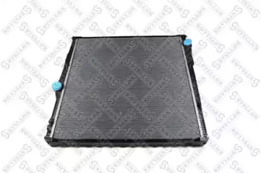 Радиатор системы охлаждения двигателя STELLOX 81-03466-SX