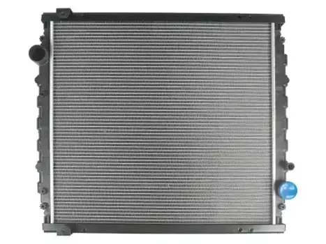 Радиатор системы охлаждения двигателя STELLOX 81-03470-SX