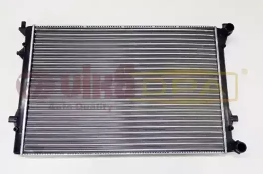 Радиатор системы охлаждения двигателя VIKA 11211513901