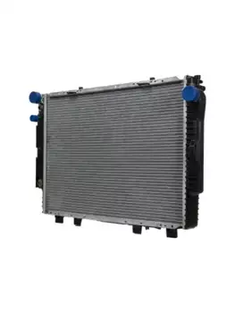 Радиатор системы охлаждения двигателя ZENTPARTS Z20499