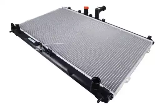 Радиатор системы охлаждения двигателя ZENTPARTS Z20733