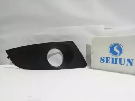 Рамка фары противотуманной правая Logan 10-15 SHP000182 SEHUN