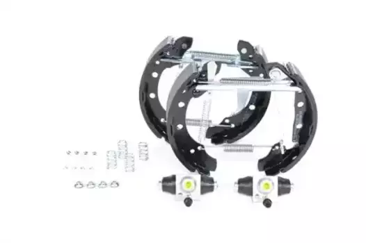 рем.к-т торм.колодок с цилиндром!\Audi A2,Seat Cordoba/Ibiza/Toledo,VW Golf/Jetta 90> 0 204 114 546 BOSCH