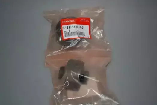 САЙЛЕНТ-БЛОК НИЖНЕГО РЫЧАГА CR-V 02-04 51391 S7A 005 HONDA