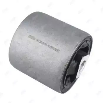 сайлентблок рычага! пер. нижн.\ BMW 5 E60 03> BH32024H JIKIU