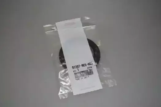 САЛЬНИК HONDA 91207RE5003