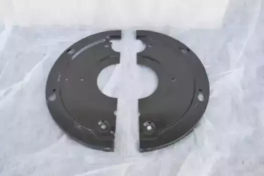 щит тормоза полуприцепа! левый\ МАЗ-9008/93866/3PP59/9758 9758-3502151-10