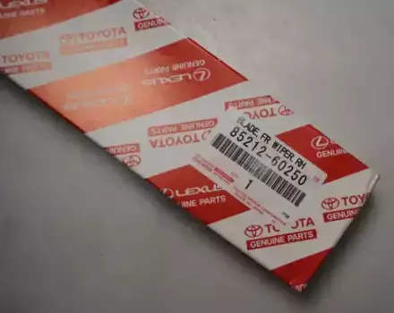 Щетка стеклоочистителя 8521260250 TOYOTA / LEXUS