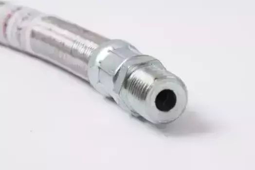 шланг тормозной! передний, бронированный, гайка/гайка, L= 650 мм\ КАМАЗ-6520 6520-3506060 АВТОМАГНАТ