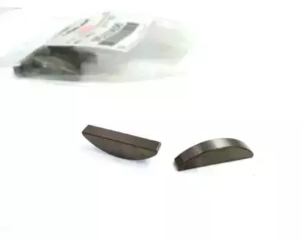 шпонка!\ Mitsubishi Colt C13A/C77A MD000606