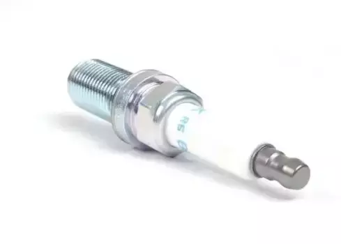 Свеча зажигания BMW 12 12 0 037 663 BMW E83/E70