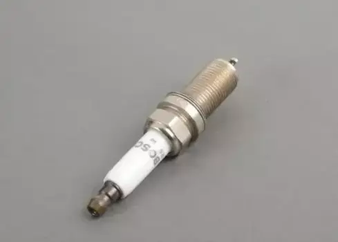 Свеча зажигания BMW 12 12 2 158 253 BMW E60-64/70/83/85/91/92 2.5/3.0 05>