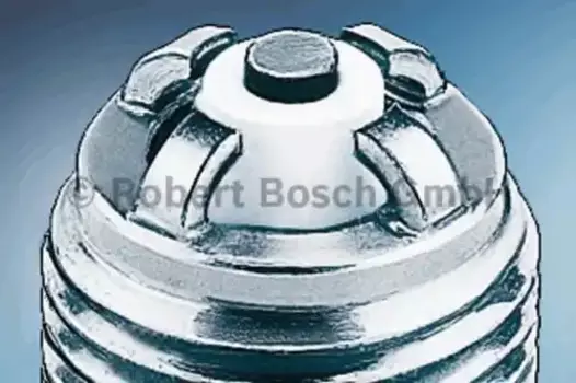Свеча зажигания BOSCH 0 242 235 748 Mazda-323, 929 1.6-3.0, Peugeot 1.0-2.5 80-94