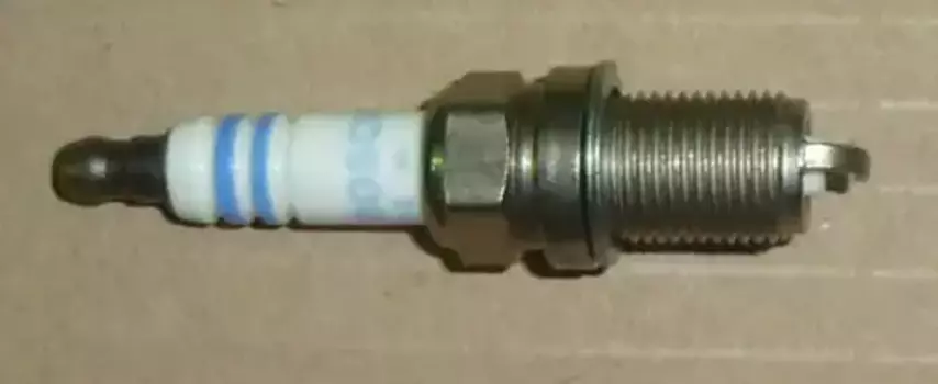 Свеча зажигания BOSCH 0 242 255 511 MB W169/W245 1.5-2.0 04>