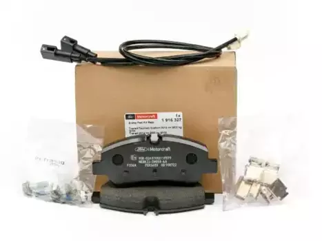 Тормозные колодки дисковые FORD 2600772