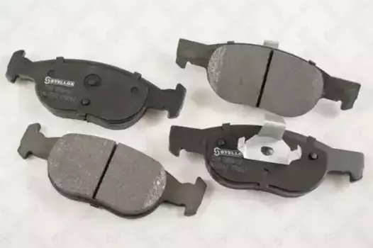 Тормозные колодки дисковые передняя ось STELLOX 599 020B-SX