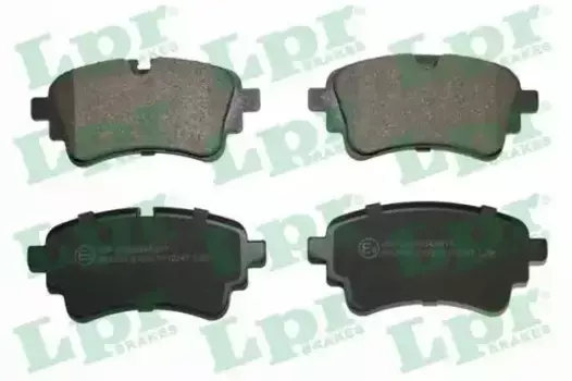 Тормозные колодки дисковые задняя ось LPR 05P2247