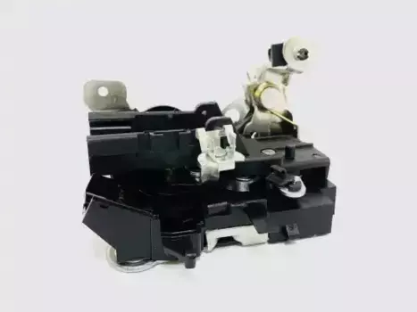 U0528020L Замок двери передней левой UKORAUTO