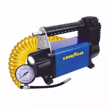 воздушный компрессор! GY-50L LED 50л/мин с фонарём,питание от АКБ,съемн. витой шланг,сумка\ GY000113 GOODYEAR