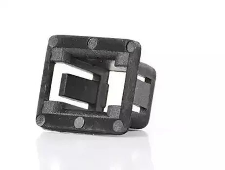 заглушка нижней направляющей штанги задней распашной двери!\ Ford Transit 93> BSG 30-995-024 BSG