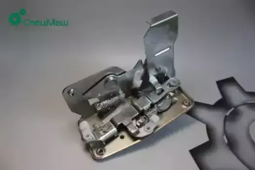 замок двери кабины!левый, ан. 64221-6105013\ МАЗ ИЖКС.304265.004-05 СПЕЦМАШ