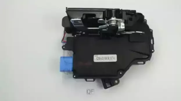 замок двери спереди справа!\ Audi, Seat, Skoda, VW QF10K00017 QUATTRO FRENI