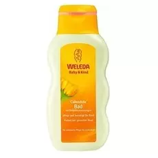 Детское купание с календулой и лекарственными травами