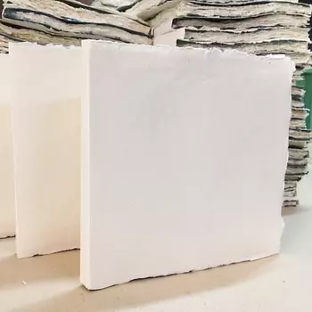 Блок сшитый для акварели KHADI PAPERS 20х20 см 30 л 150 г 100% хлопок, крупнозернистая, без обложки