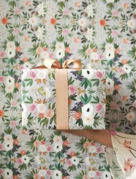 Бумага упаковочная "Floral Garden"