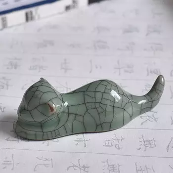 Подставка для кистей "Котик № 6" цвет: бледно-зеленый (Гэяо-узор серыми трещинами)