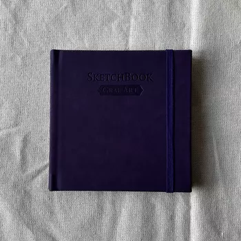 Скетчбук для графики Малевичъ "GrafArt white" 12х12 см 40 л 160 г, фиолетовый