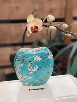 Ваза "Цветущий Миндаль"