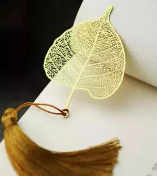 Закладка для книг с кисточкой "Лист дерева Бодхи" (латунь, нейлон)