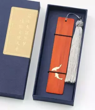 Закладка для книг "Знакомство" (сандаловое дерево)