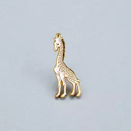 Значок эмалированный Камелеопард