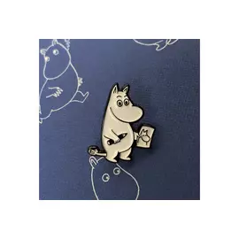 Значок эмалированный "Муми-тролли" Мумми-тролль рисует