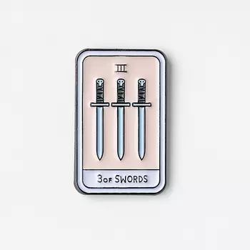 Значок эмалированный "Таро Мечи"