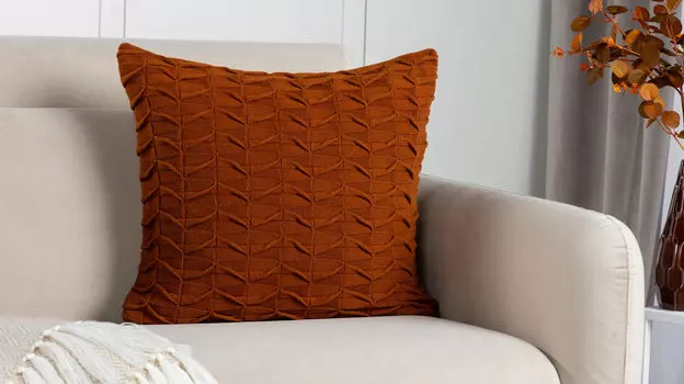 Наволочка декоративная Universal, цвет терракот