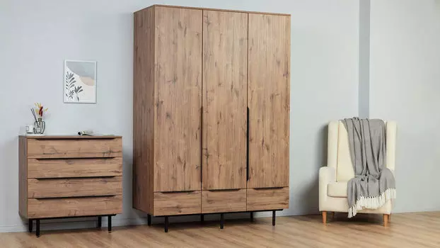 Шкаф трехдверный Ruza, цвет Дуб Веллингтон