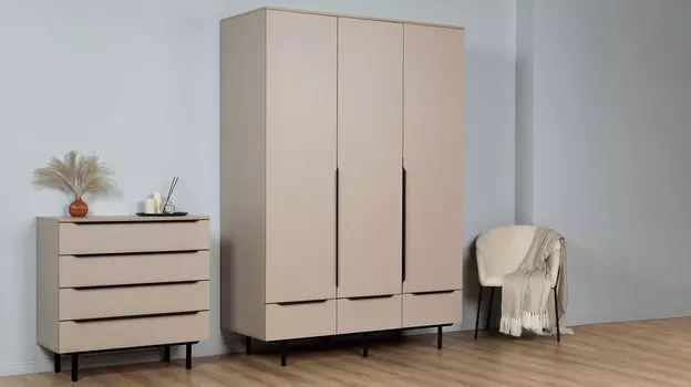 Шкаф трехдверный Ruza, цвет Капучино