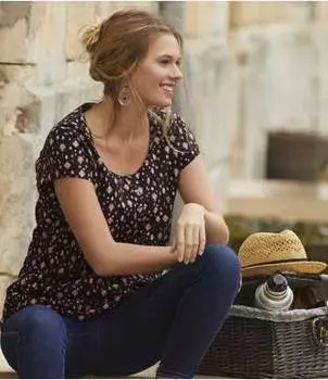 Футболка с Цветочным Принтом