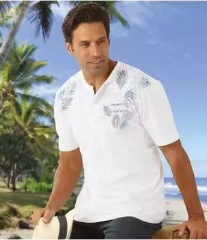 Футболка с Воротом на Пуговицах