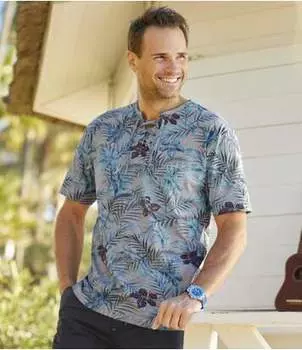 Футболка с Воротом на Шнуровке