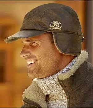 Кепка из Искусственной Замши с Подкладкой из Шерпы